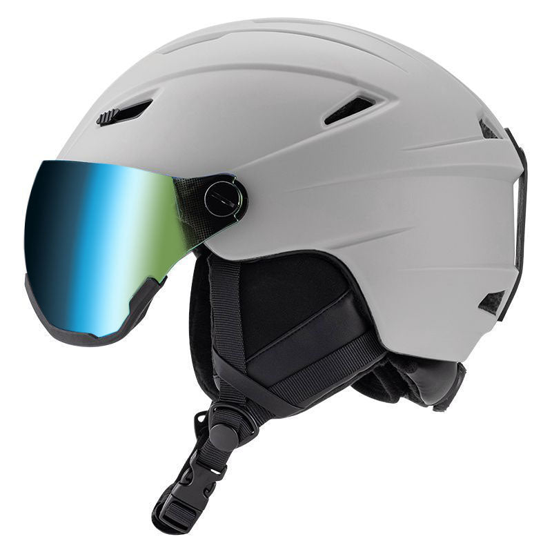 Lightweight Comfortable and Breathable Ski Helmet with Goggles