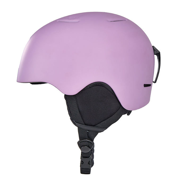 Classic Style Ski Helmet Simple and Versatile Design